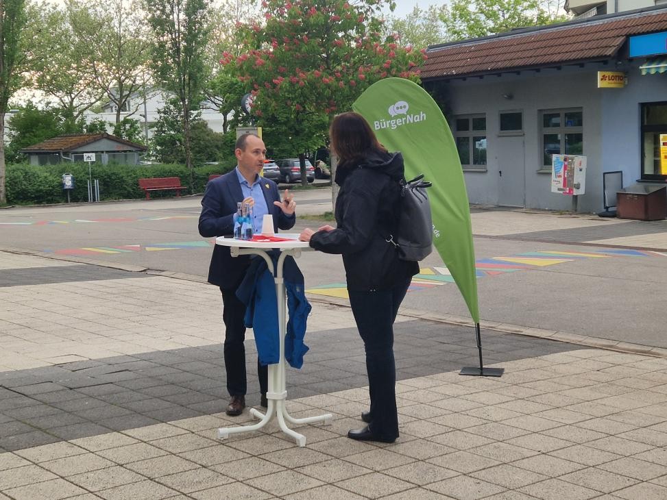 OB Dr. Stefan Belz im Gespräch OB Dr. Stefan Belz im Gespräch