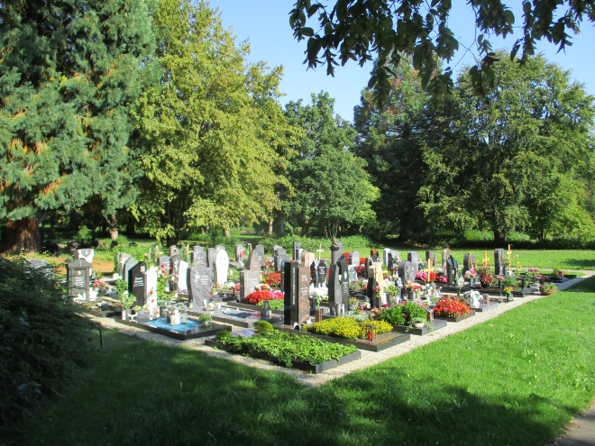 Waldfriedhof Reihengräber