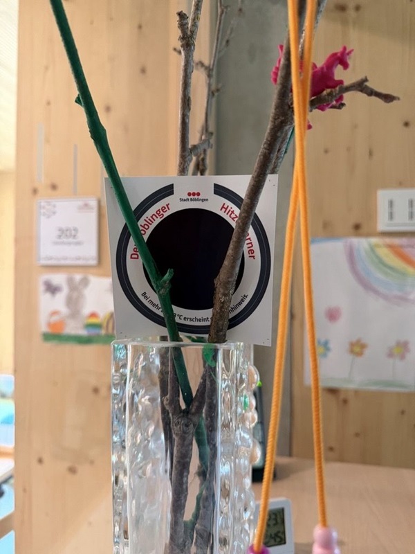 Hitzewarner_Inaktiv Hitzewarner_schwarze_Thermochromefolie