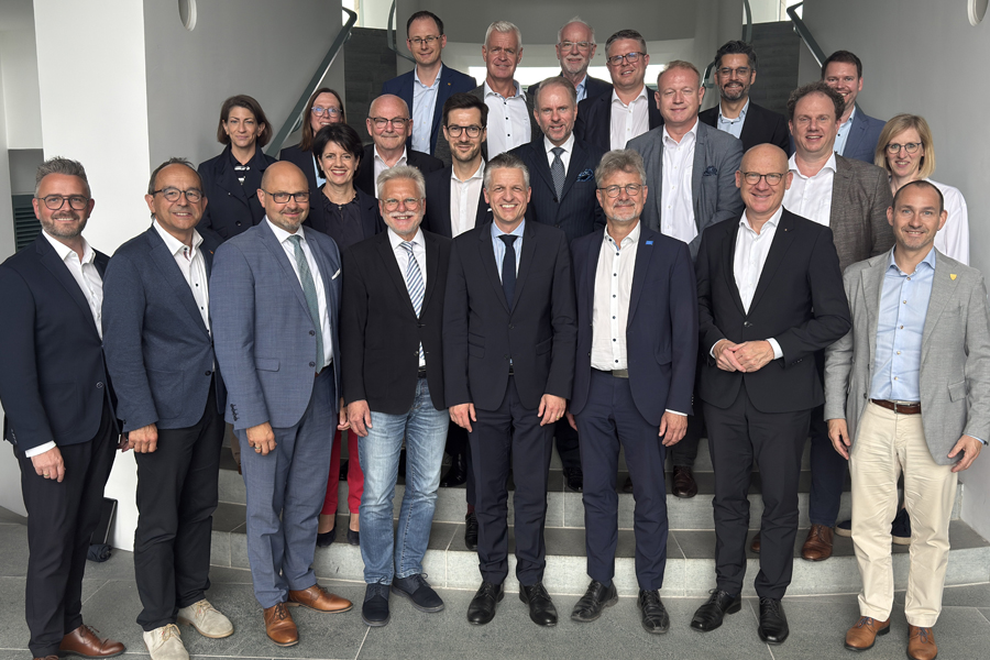 Bürgermeister verschiedener Städte in Berlin zum Gruppenfoto