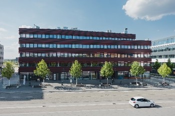 Gebäude Forum 1 auf dem Flugfeld