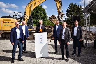 Spatenstich zum Ausbau der A81 Spatenstich zum Ausbau der A81